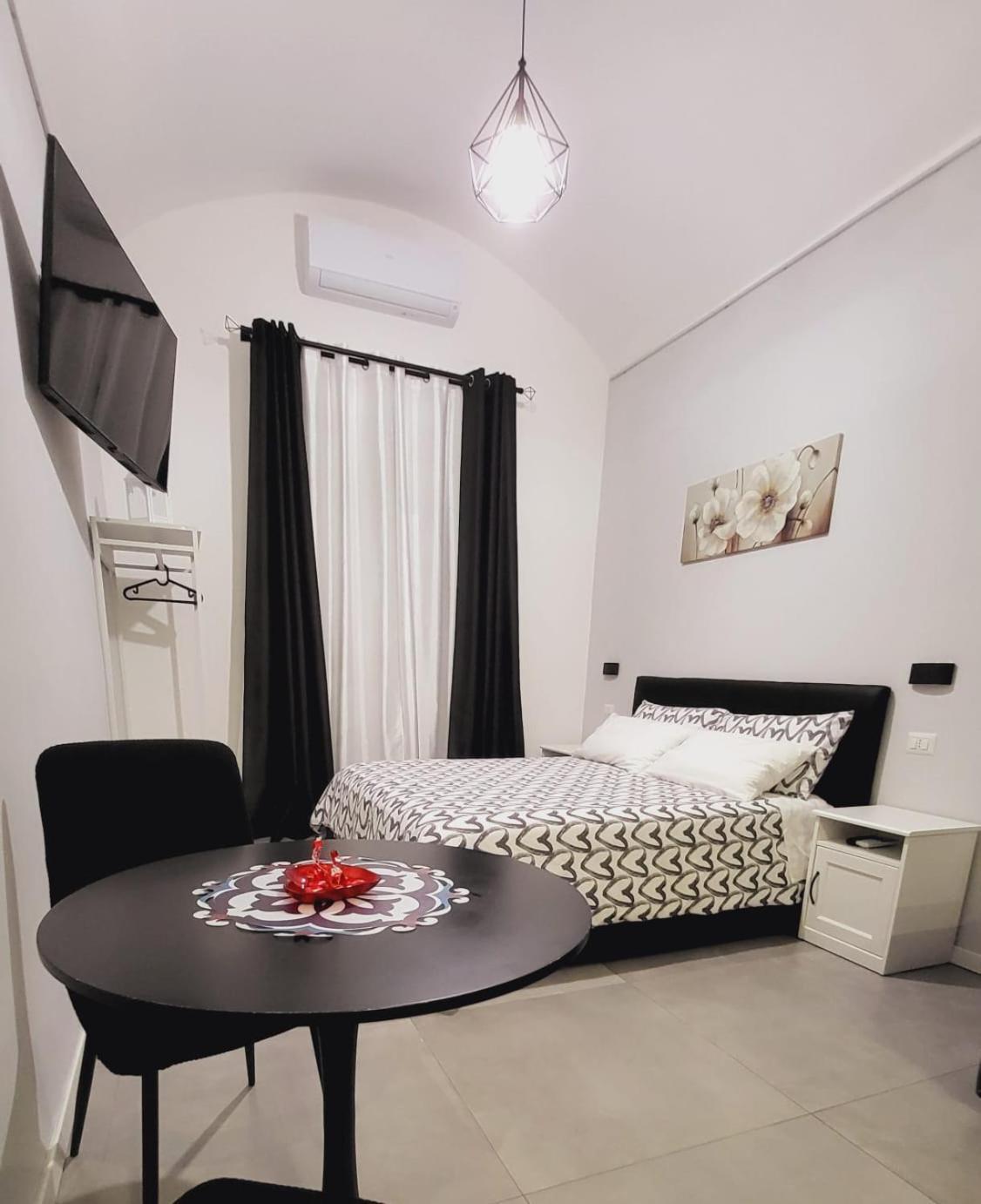 Giglio Rosso Bed & Breakfast Бари Екстериор снимка